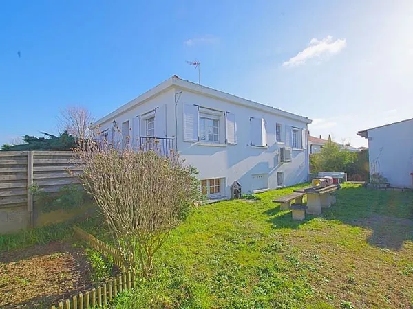 Maison 5 chambres - Garage de 40m²