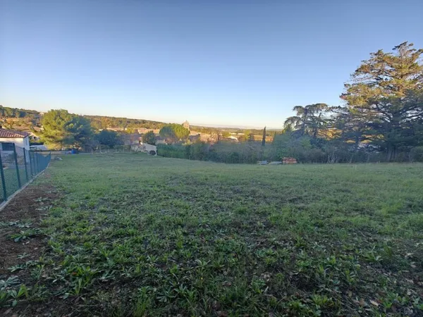 Terrain en individuel 2360 m²