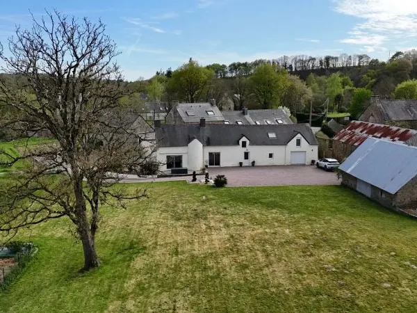 EXCLUSIVITÉ - MAISON FAMILIALE AU CALME