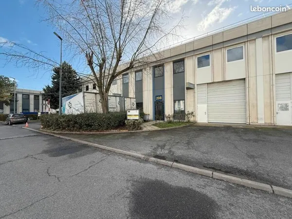 LOCAL D'ACTIVITE 520 m² GENNEVILLIERS