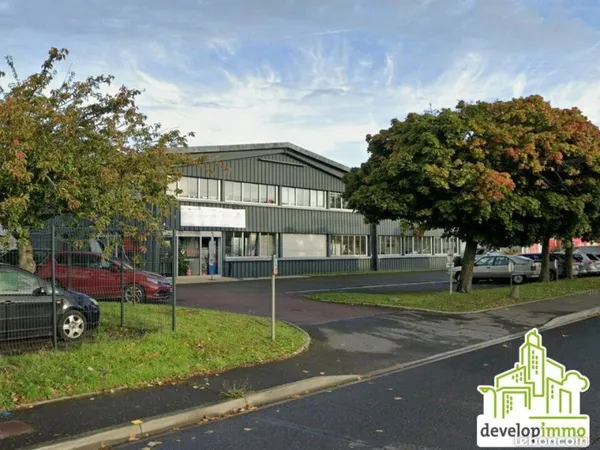 Local commercial 1 812 m²