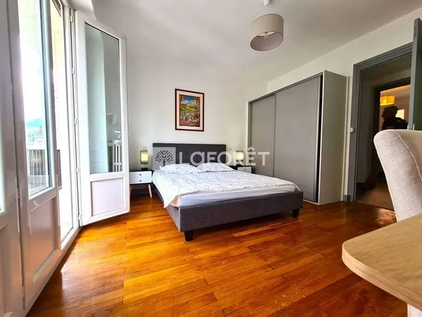 Appartement 5 pièces 106 m²
