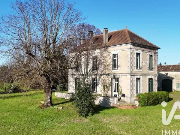 Maison 12 pièces 291 m²