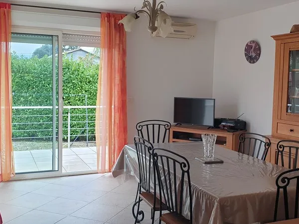 Jolie villa dans un secteur résidentiel proche des commodités