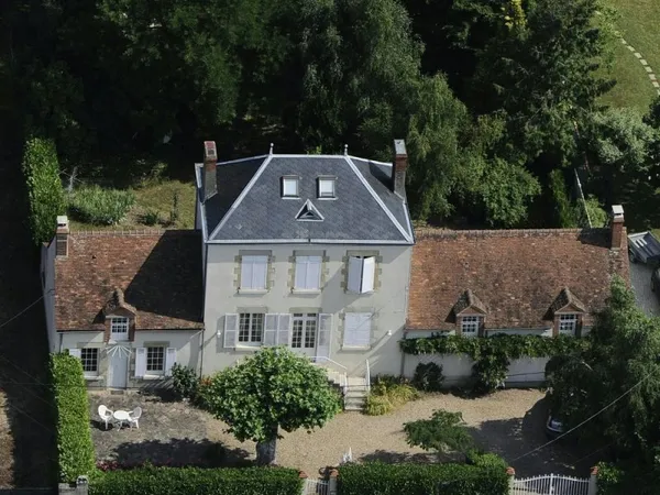 Maison de maître du XIX ème proche des bords de Loire
