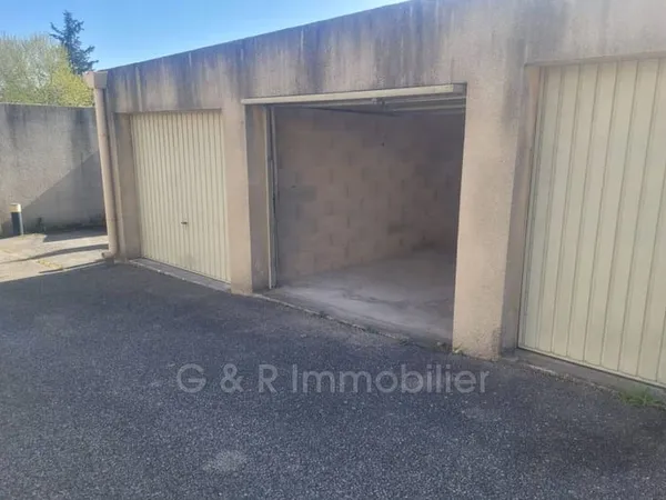Parking 15 m²