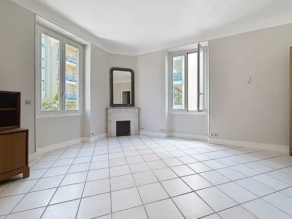 Appartement Antibes 3/4 pièce(s) 91 m2 + cave