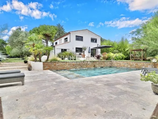 Maison de 280 m² à 20min d'Aix en Provence - Dépendance - Calme