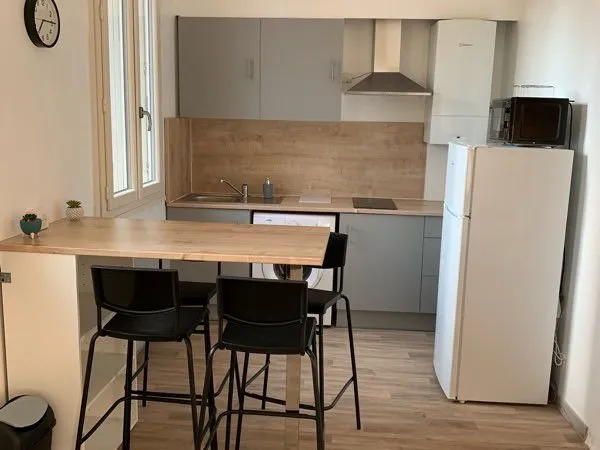 Location T1 35m2 / Appartement étudiant meublé - Avignon intra-muros - 10 min gare - Charges compris