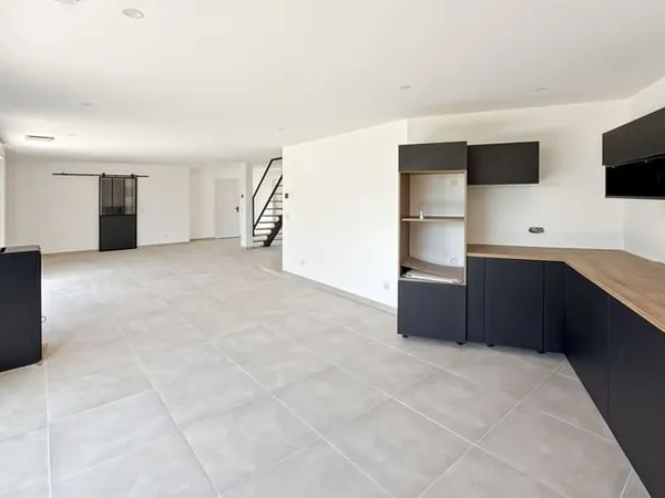 Maison 5 pièces 164 m²