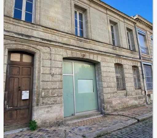BORDEAUX, LES CHARTRONS, IMMEUBLE EN PIERRE DE TAILLE, ADRESS...