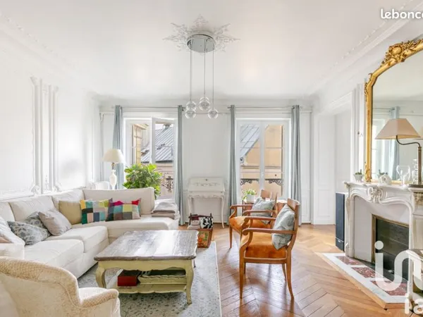 Appartement 6 pièces 151 m²