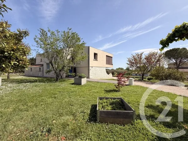 Maison 5 pièces 194 m²