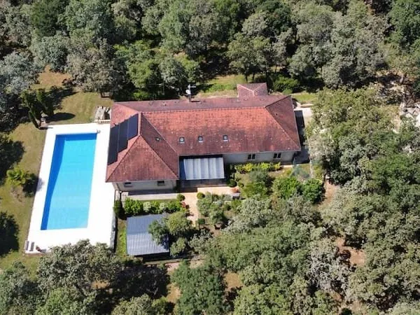Maison 6 pièces 260 m²