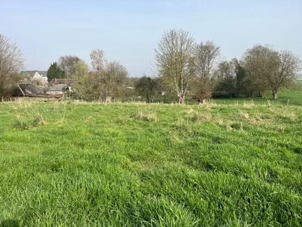 Terrain 1588 m²