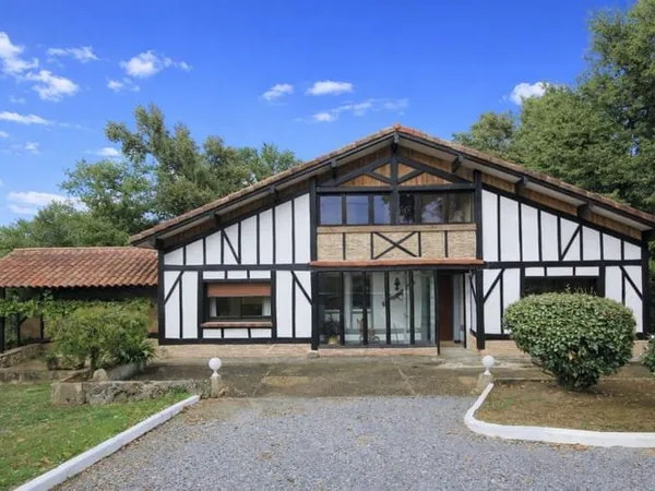 Maison 4 pièces 162 m²
