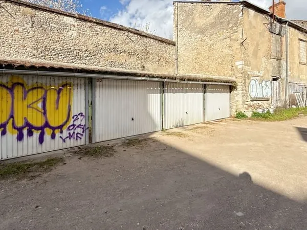 Parking/Garage 12 m²