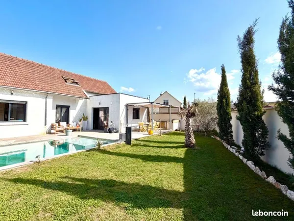 Maison familiale 130 m² avec piscine et grand terrain