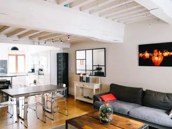 Loue Magnifique duplex de 100m² au coeur de Lille - 2 chambres - proche gare et accès transport en c