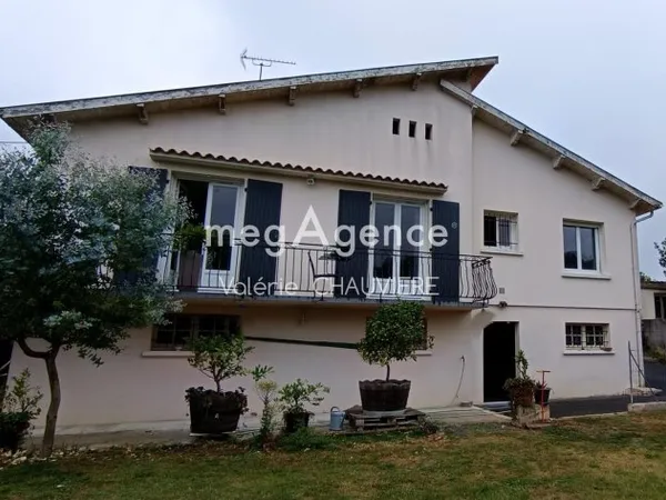 102m2, vue incroyable et terrain piscinable !