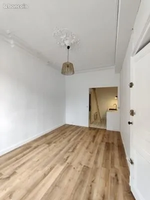 Studio 1 pièce 23 m²