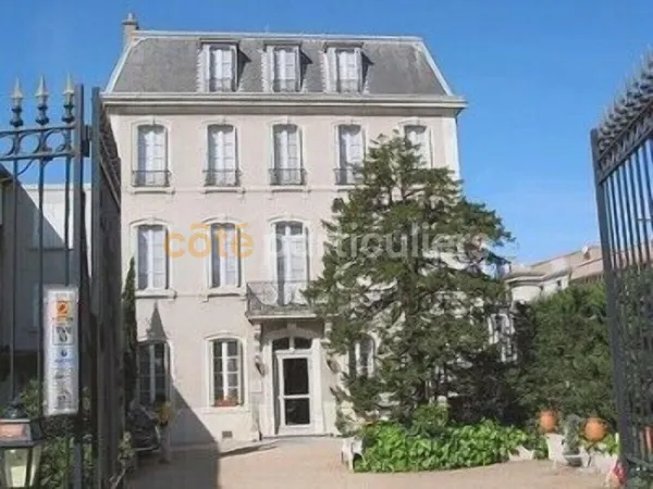 Hôtel particulier du XIXème siècle Carcassonne 20 pièce(s) 672 m2