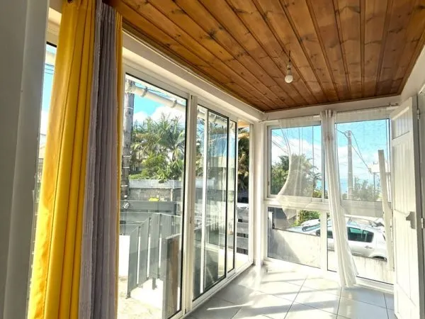 HAUT DE MAISON 4 PIECES PETITE ILE