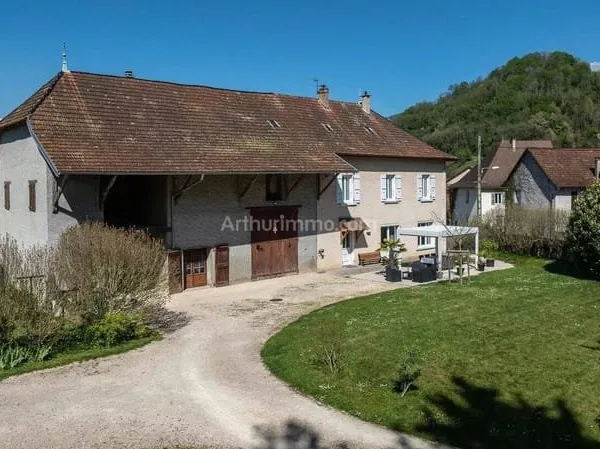 Maison 7 pièces 180 m²