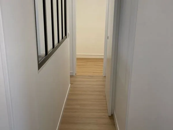 F4 lumineux avec vue sur le canal, 3 chambres équipées - Quartier Saint-Remi / Barbâtre, Reims
