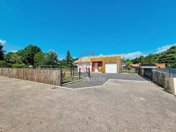 SANGUINET Maison aux normes PMR proche du centre-ville
