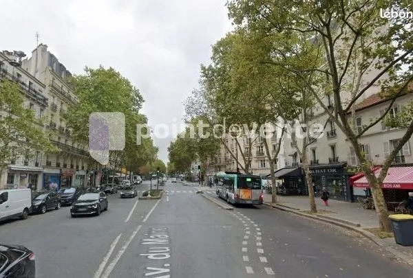 Local commercial 526 m²