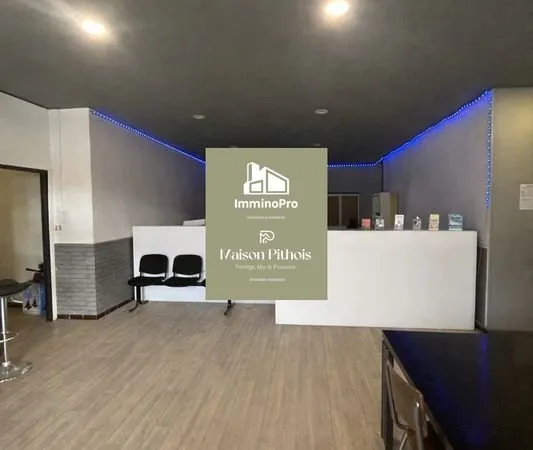 Local 3400 m² Toulon