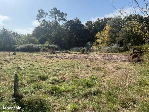Terrain à bâtir permis accepté prêt à construire lac de Sanguinet