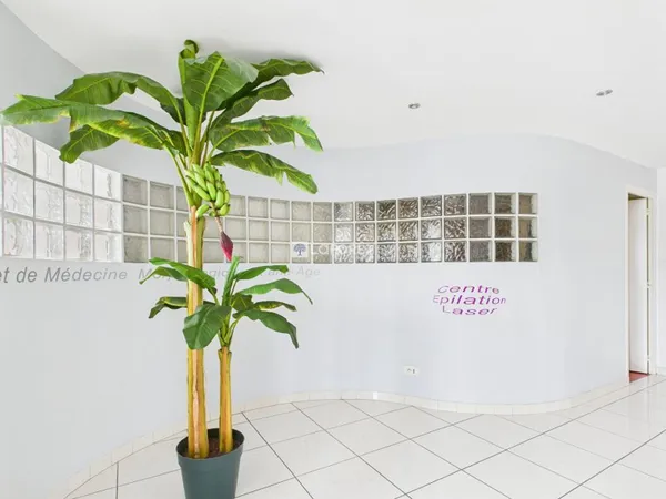 Local commercial 105 m²