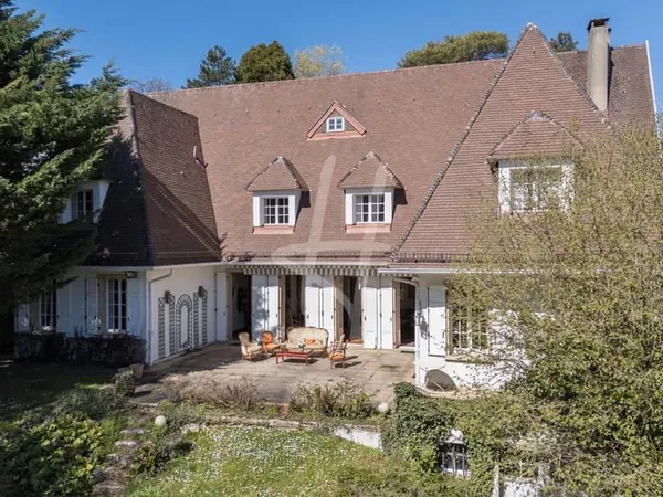 Plappeville | Maison bourgeoise à rénover 400 m² - 14 pièc