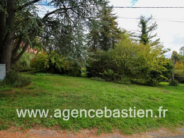 VENTE - TERRAIN LIBRE CONSTRUCTEUR - VUE DEGAGEE - DIVONNE-L