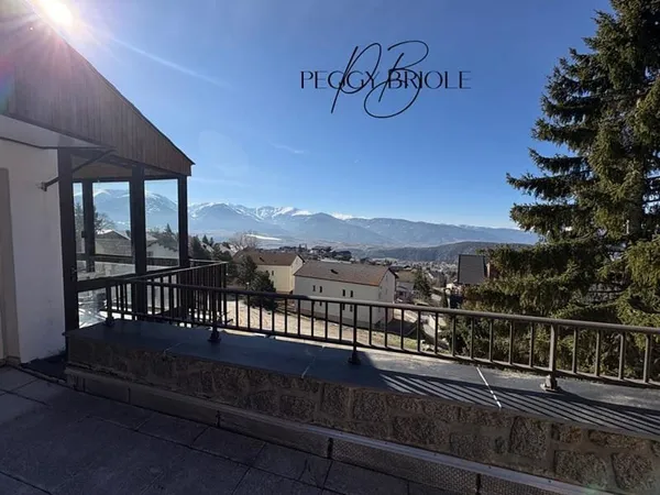Haut de chalet , vue panoramique sur Font Romeu