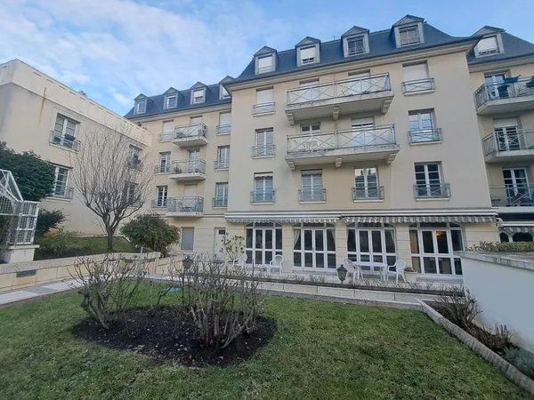 Saint-Germain-en-Laye Appartement 2 pièces de standing ave