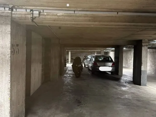 Parking 13 m²