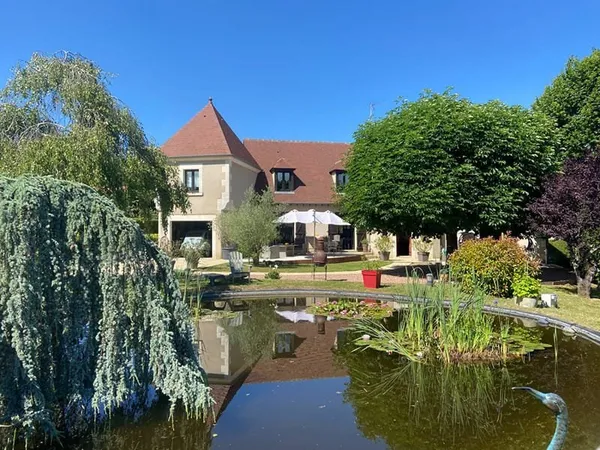 VARENNES VAUZELLES Très belle propriété de 182 m² habitables