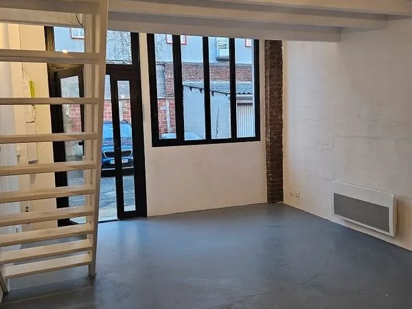 Atelier d'artiste à louer