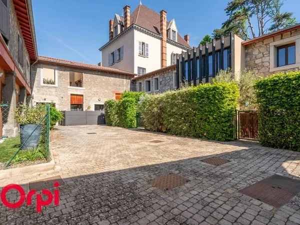 Appartement 4 pièces 94 m²