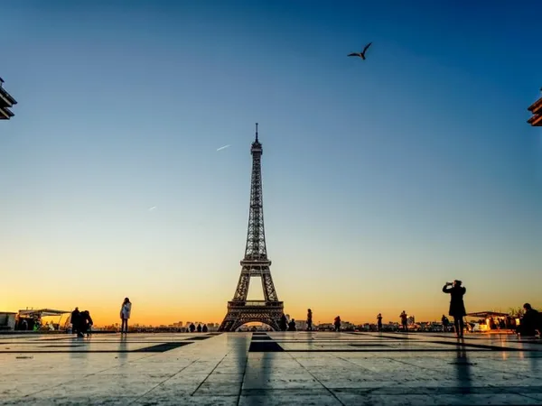 Bien ultra luxe - prestation d'exception - vue Tour Eiffel
