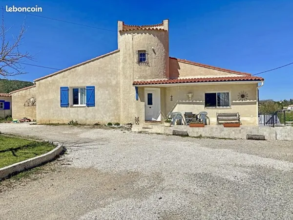 Villa 7 pièces 157 m²