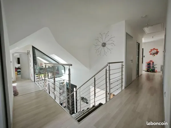 Maison 6 pièces 145 m²