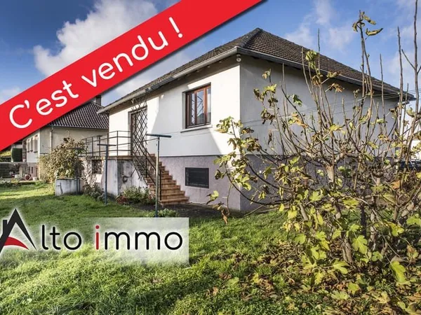 Pavillon de plain-pied de 86,46 m2 sur un terrain de 6,44 ar
