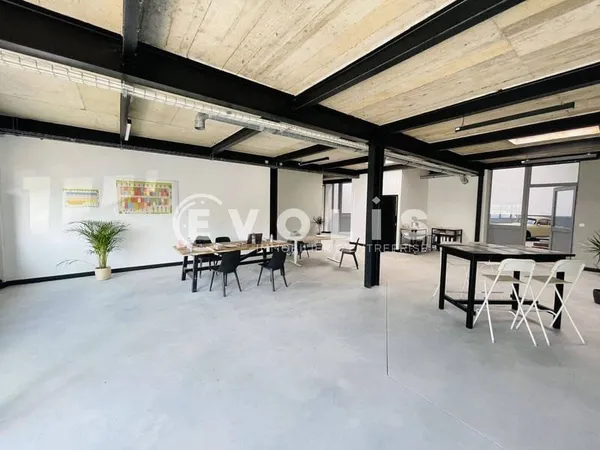 Bureaux 447 m²