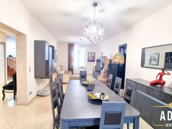 Maison 8 pièces 225 m²