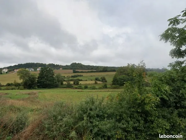 Terrain à bâtir viabilisé, à Domèvre-sur-Avière