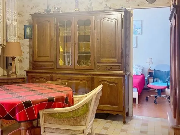 Appartement de plain-pied en viager occupé Quartier calme Toulon ouest- jardin de 260M2 plein sud sa